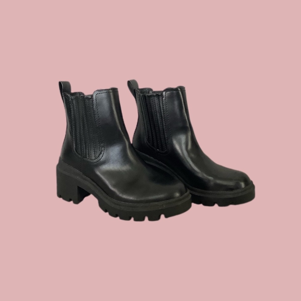 Platform Chelsea Boots from Universal Thread ✨